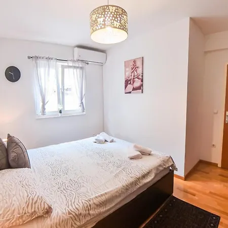 Simanic Appartement *
