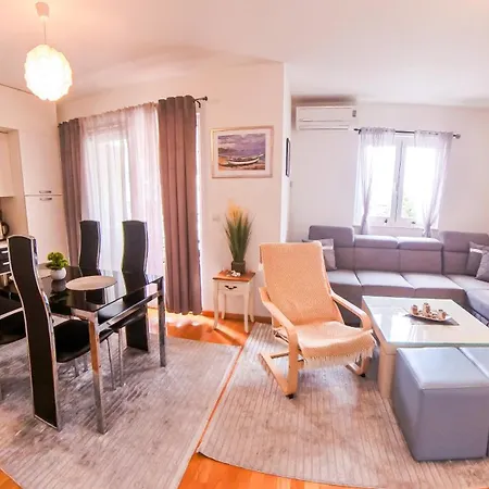 Simanic Appartement Makarska